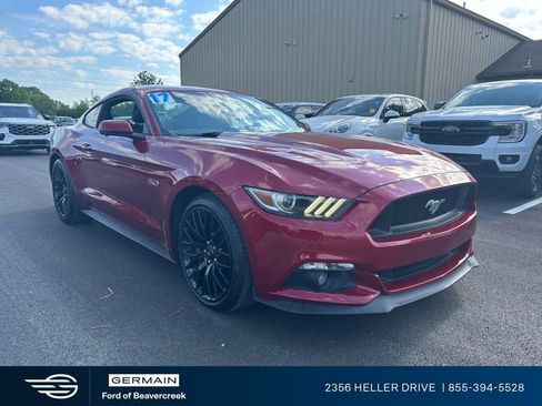 Used 2017 Ford Mustang GT Premium w/ GT Performance Package RWD image 2