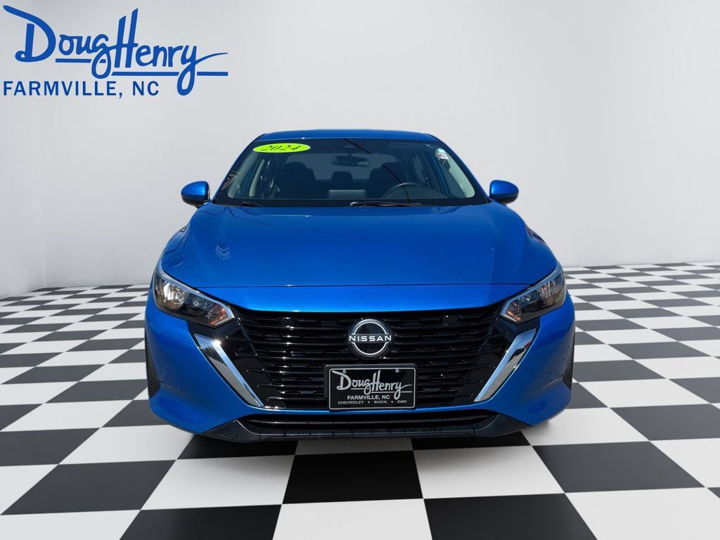 Used 2024 Nissan Sentra SV FWD image 8