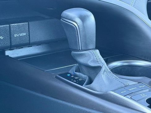 Certified 2024 Toyota Camry SE w/ Convenience Package image 24