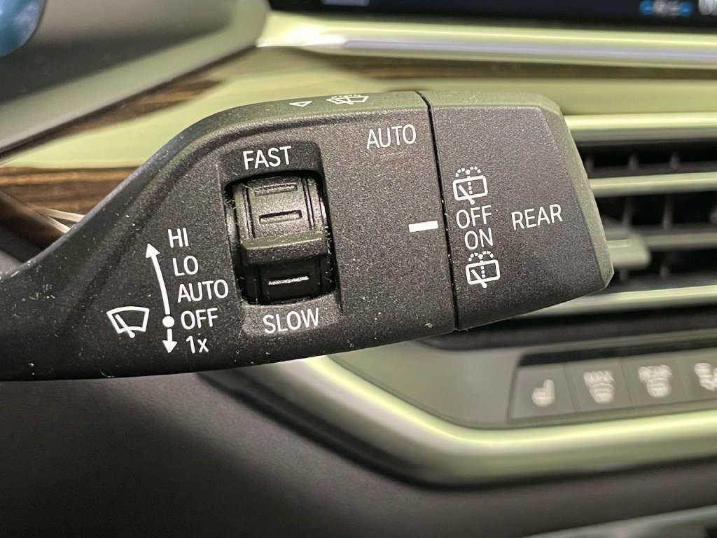 Used 2020 BMW X5 xDrive40i w/ Premium Package AWD/4WD image 38