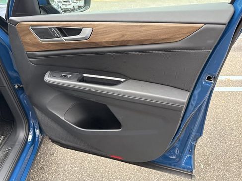 Used 2025 Volkswagen Atlas SE w/ Black Wheel Package image 26