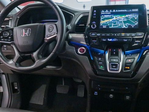 Used 2023 Honda Odyssey Touring image 23