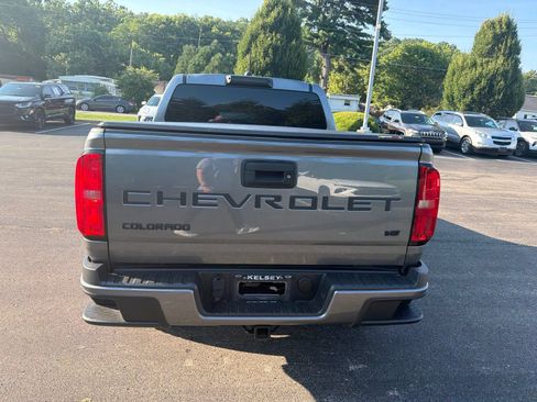 Used 2022 Chevrolet Colorado W/T w/ Custom Special Edition AWD/4WD image 4