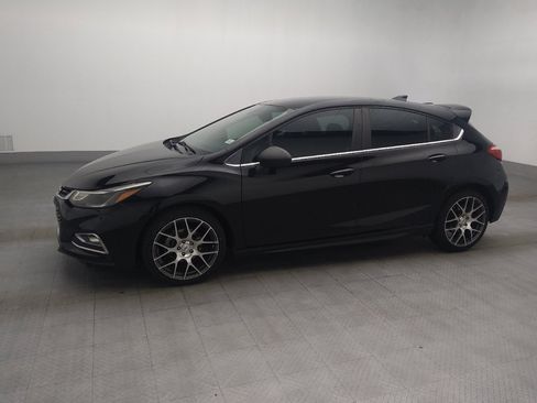 Used 2018 Chevrolet Cruze LT w/ RS Package FWD image 2