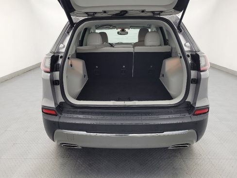 Used 2019 Jeep Cherokee Limited image 29
