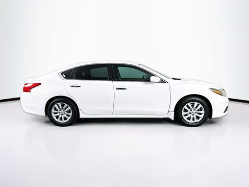 Used 2017 Nissan Altima 2.5 S w/ Power Driver Seat Package FWD image 10
