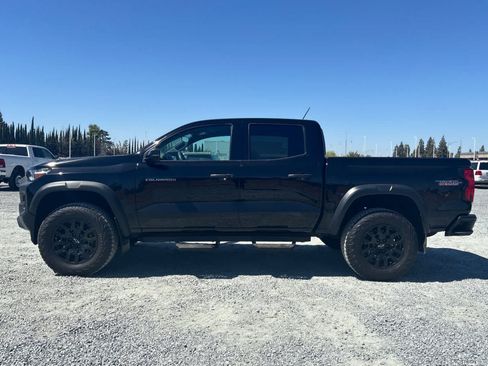 Used 2024 Chevrolet Colorado Trail Boss w/ Advanced Trailering Package AWD/4WD image 6
