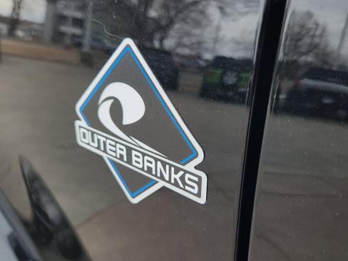 New 2025 Ford Bronco Outer Banks image 21