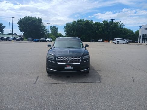 Used 2022 Lincoln Nautilus Reserve FWD image 3
