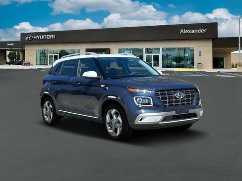 New 2025 Hyundai Venue Limited image 11