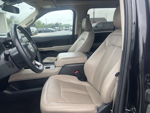 Used 2024 Ford Expedition Max Limited image 6