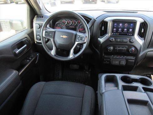 Used 2021 Chevrolet Silverado 3500 LT image 12