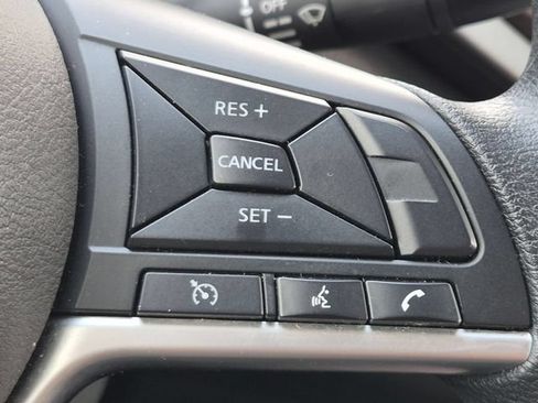 Used 2024 Nissan Altima 2.5 SV FWD image 17