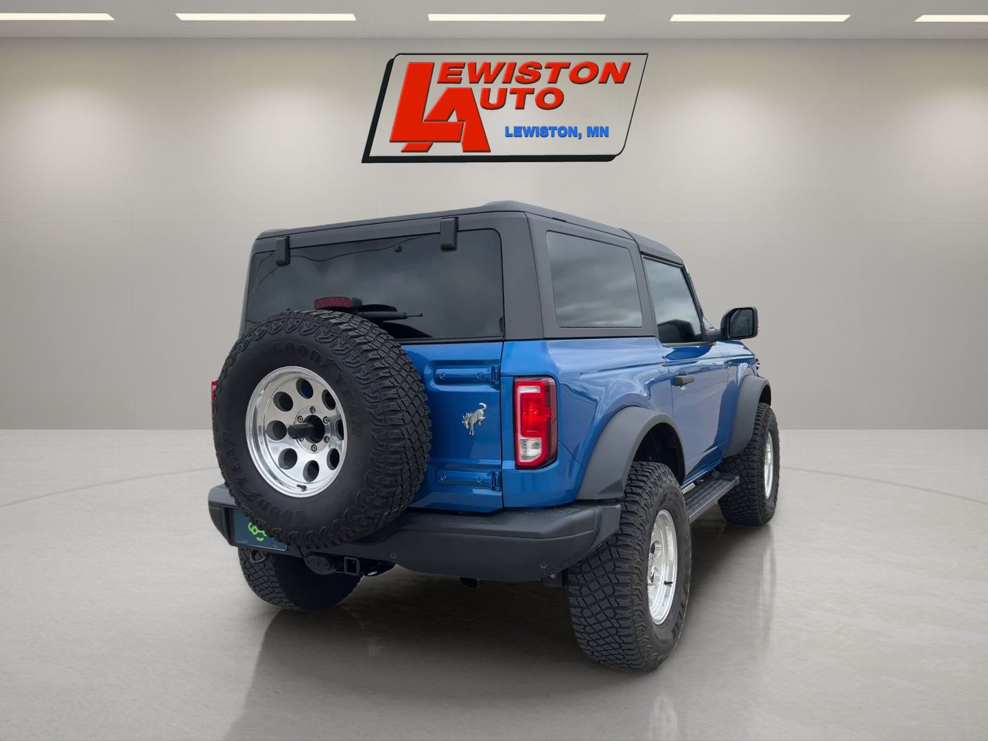 Used 2022 Ford Bronco Black Diamond w/ Sasquatch Package AWD/4WD image 5