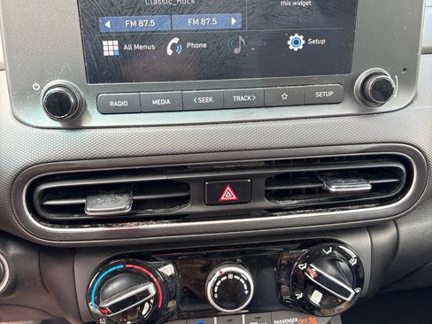 Used 2023 Hyundai Kona SEL FWD image 12