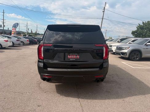Used 2021 GMC Yukon Denali w/ Denali Ultimate Package AWD/4WD image 7