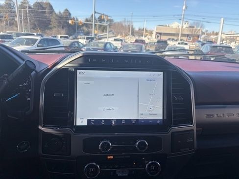 Used 2022 Ford F350 Platinum w/ FX4 Off-Road Package image 15