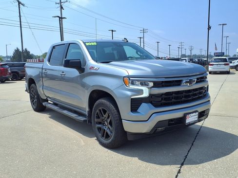 Used 2025 Chevrolet Silverado 1500 RST AWD/4WD image 26