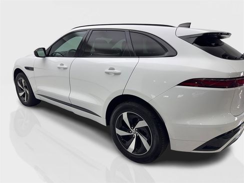 Used 2024 Jaguar F-PACE R-Dynamic S image 14