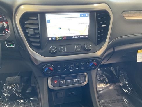 Used 2021 GMC Acadia Denali w/ Denali Ultimate Package image 15