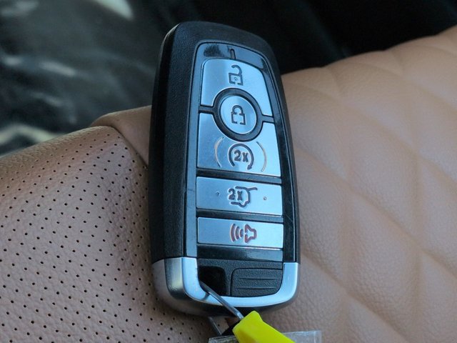 Used 2024 Ford Edge Titanium w/ Titanium Elite Package AWD/4WD image 30