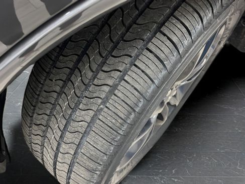 Used 2025 Dodge Durango GT AWD/4WD image 40