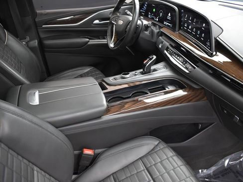 Used 2022 Cadillac Escalade Sport Platinum image 43