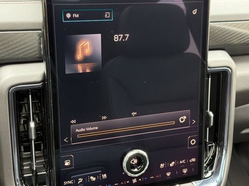 New 2026 GMC Yukon AT4 AWD/4WD image 17