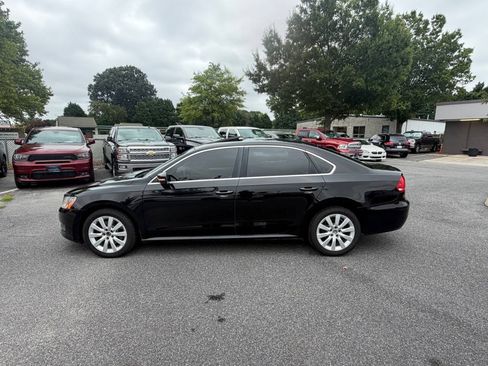 Used 2013 Volkswagen Passat 2.5 SE FWD image 4