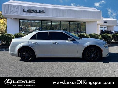 Used 2020 Chrysler 300 S w/ 300S Premium Group image 6