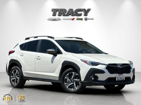Used 2024 Subaru Crosstrek 2.0i Premium w/ Popular Package #3 AWD/4WD image 1