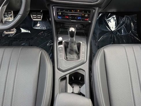 Certified 2023 Volkswagen Tiguan SE R-Line FWD image 19