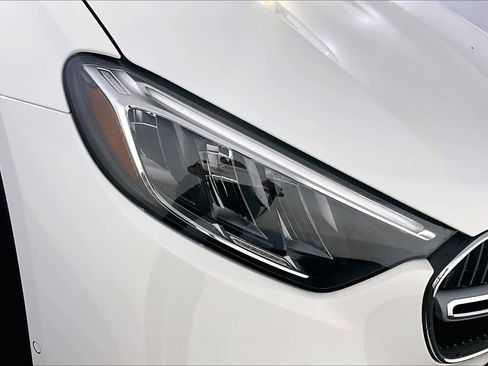 New 2026 Mercedes-Benz GLC 300 4MATIC image 16