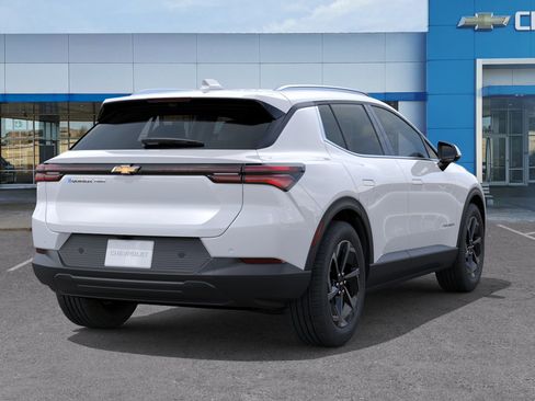 New 2026 Chevrolet Equinox EV LT AWD/4WD image 4