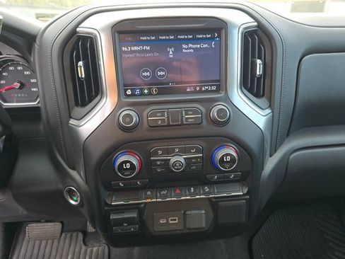 Used 2021 Chevrolet Silverado 1500 RST w/ Z71 Off-Road Package image 13