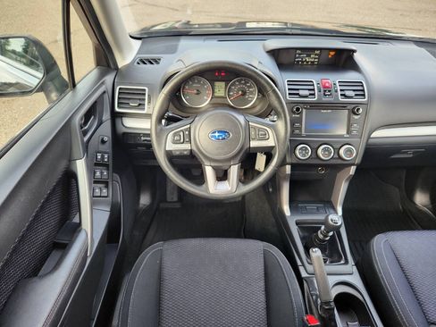 Used 2018 Subaru Forester 2.5i AWD/4WD image 15