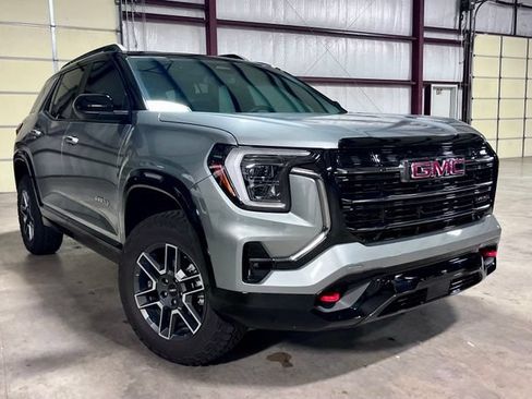 Used 2026 GMC Terrain AT4 AWD/4WD image 1