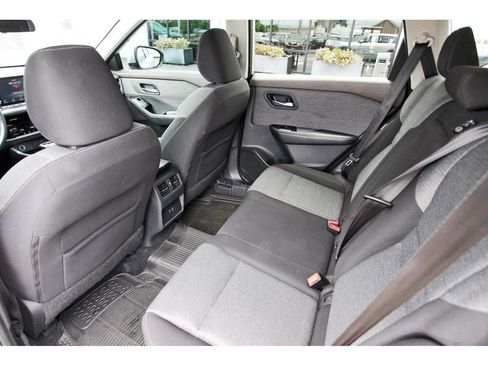 Used 2021 Nissan Rogue SV AWD/4WD image 14