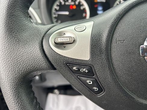 Used 2017 Nissan Sentra SR w/ SR Midnight Edition image 7