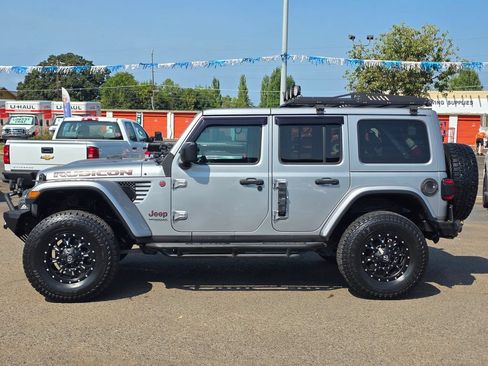 Used 2020 Jeep Wrangler Unlimited Rubicon w/ LED Lighting Group AWD/4WD image 35