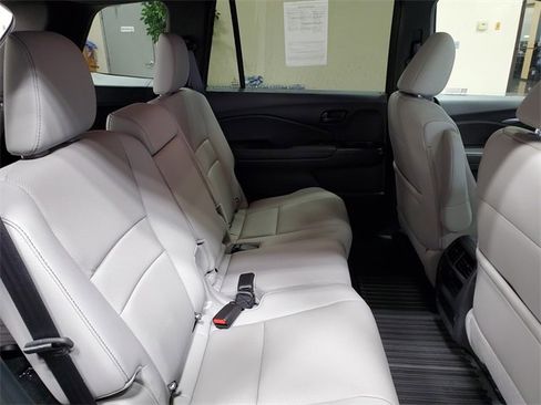 Certified 2023 Honda Passport EX-L image 13