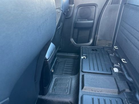 Used 2022 Ford Ranger XL w/ Equipment Group 101A High image 12