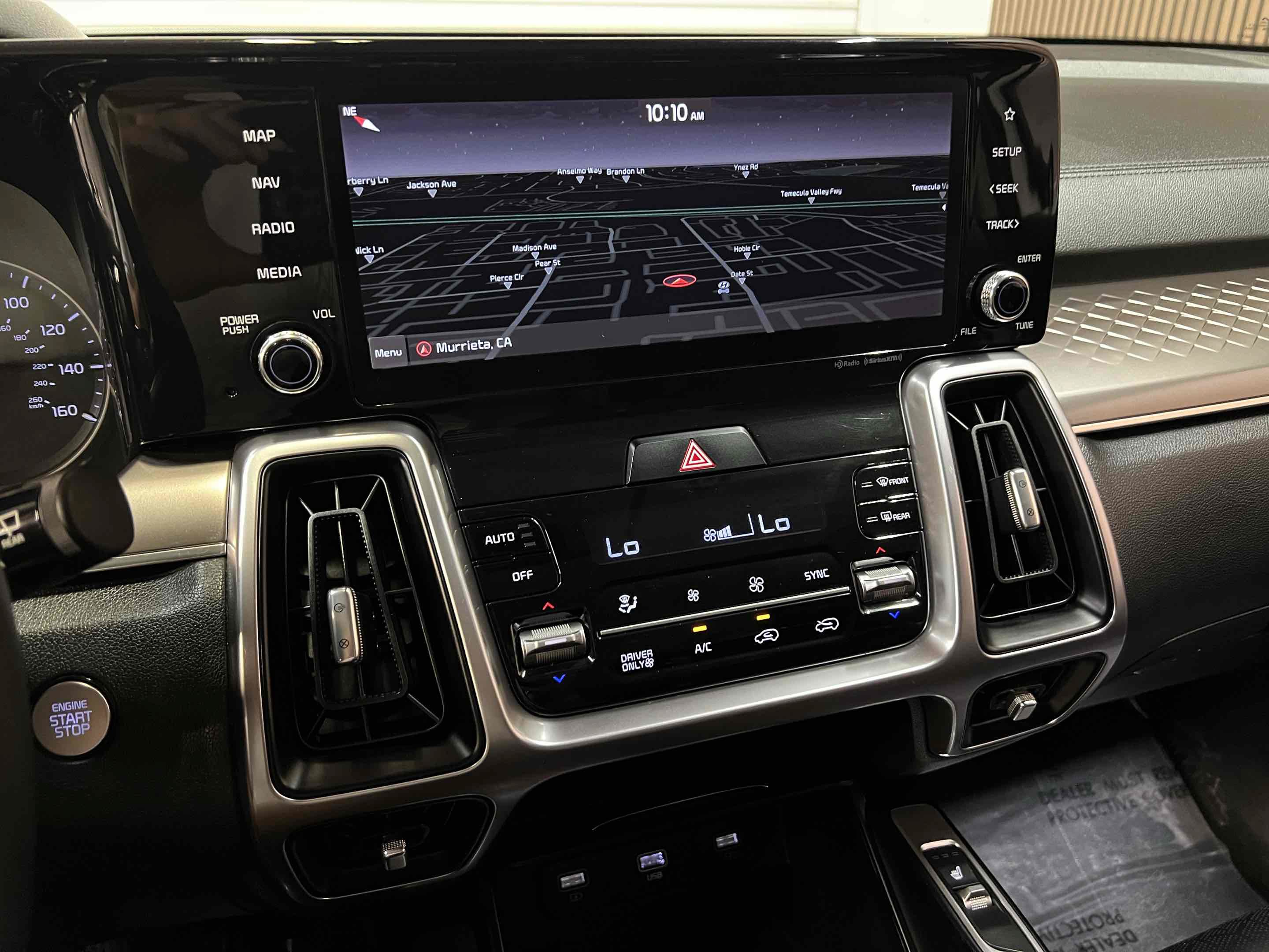 Used 2022 Kia Sorento S FWD image 11