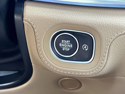 New 2026 Mercedes-Benz GLS 580 4MATIC image 40