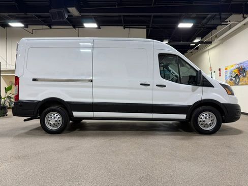 Used 2020 Ford Transit 250 Medium Roof AWD w/ Interior Upgrade Package image 4