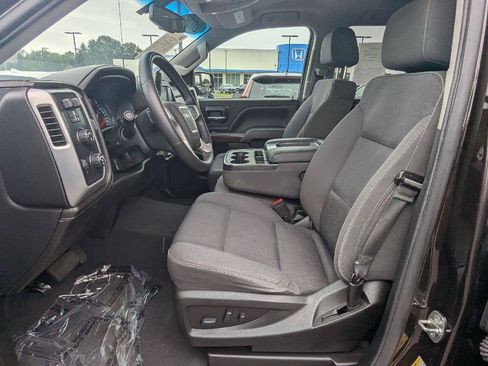 Used 2019 GMC Sierra 1500 SLE w/ SLE Value Package AWD/4WD image 18