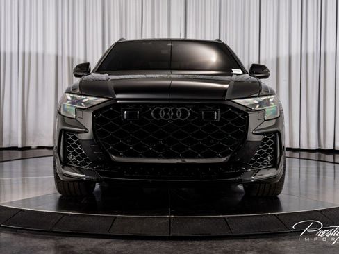 Used 2025 Audi RS Q8 performance image 3