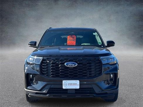 Used 2025 Ford Explorer ST-Line image 8