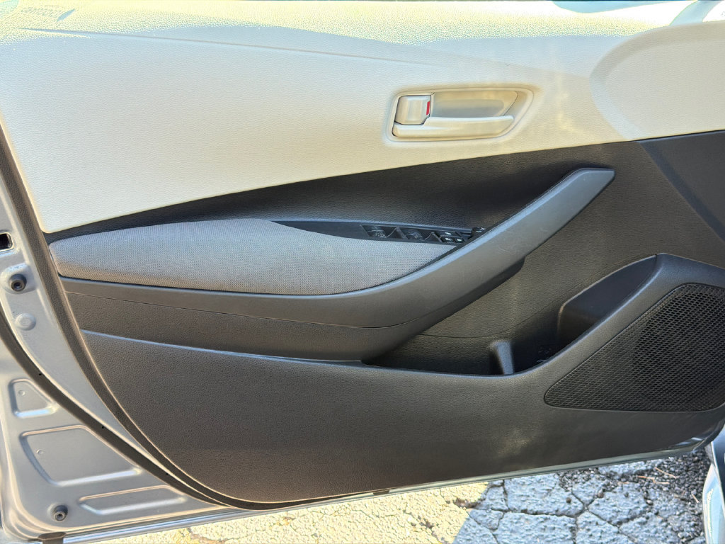 Used 2024 Toyota Corolla LE FWD image 12