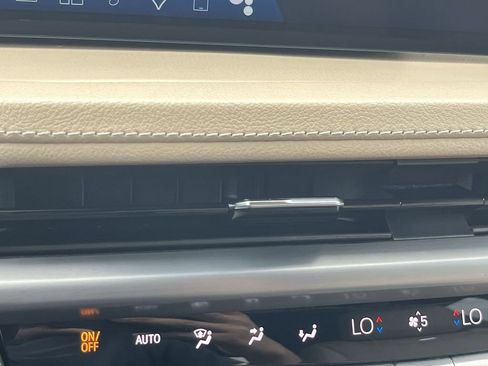 Certified 2024 Cadillac XT4 Premium Luxury image 45